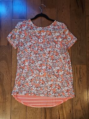 Maurices Coral and White Leaf-Print Short Sleeve Tee